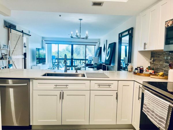 3000 Presidential Way, Unit 306, West Palm Beach, FL 33401