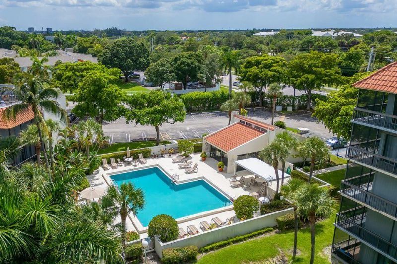 3000 Presidential Way, Unit 306, West Palm Beach, FL 33401 Photo