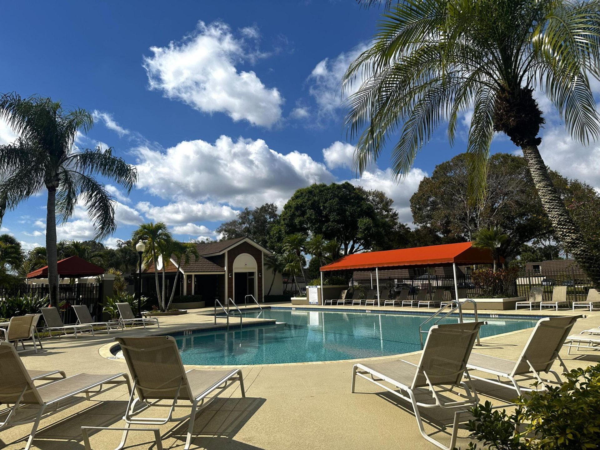 7208 72nd Way, West Palm Beach, FL 33407 Photo