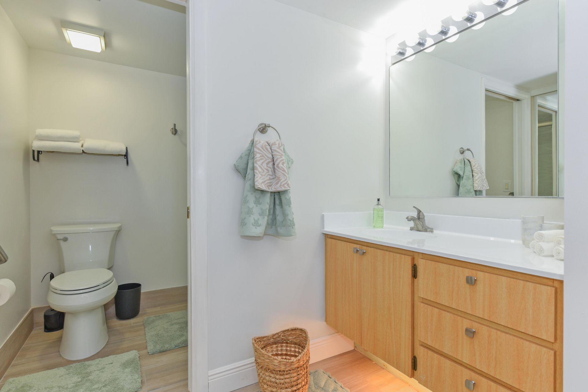 901 Seafarer Circle, Unit 302, Jupiter, FL 33477 Photo