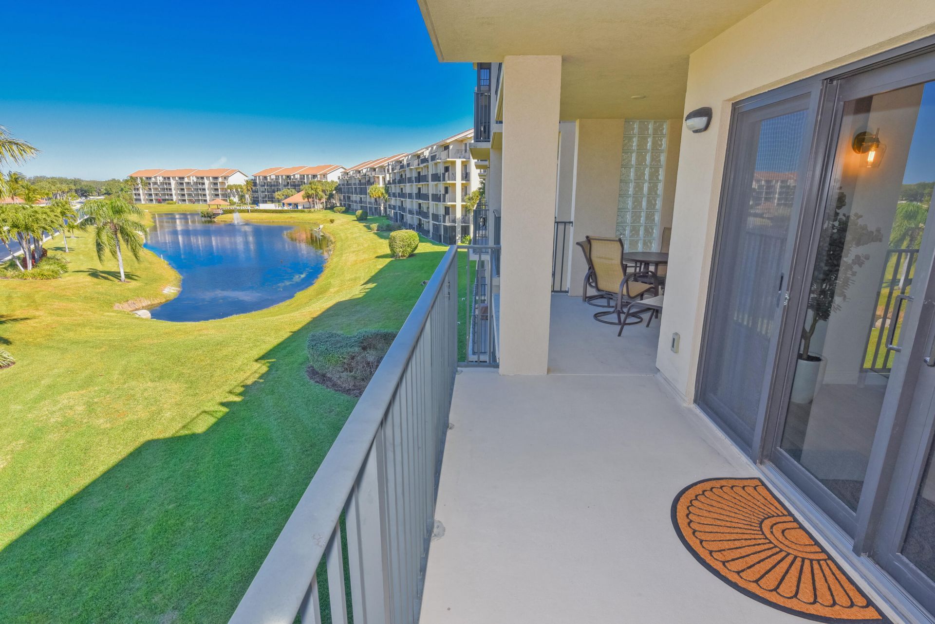 901 Seafarer Circle, Unit 302, Jupiter, FL 33477 Photo