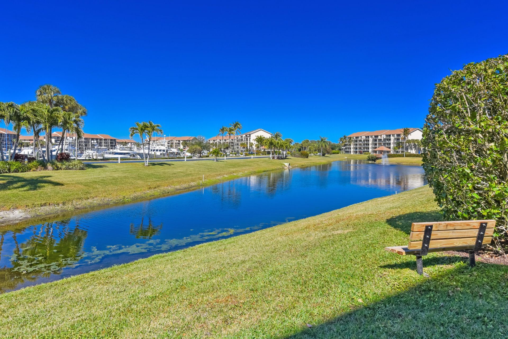 901 Seafarer Circle, Unit 302, Jupiter, FL 33477 Photo