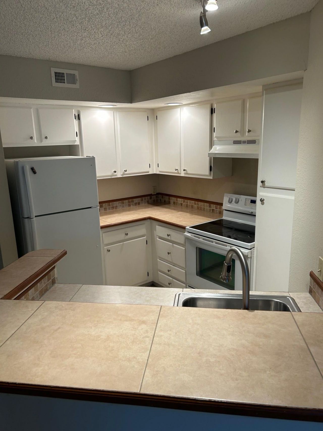 1401 Village Boulevard, Unit 613, West Palm Beach, FL 33409 Photo