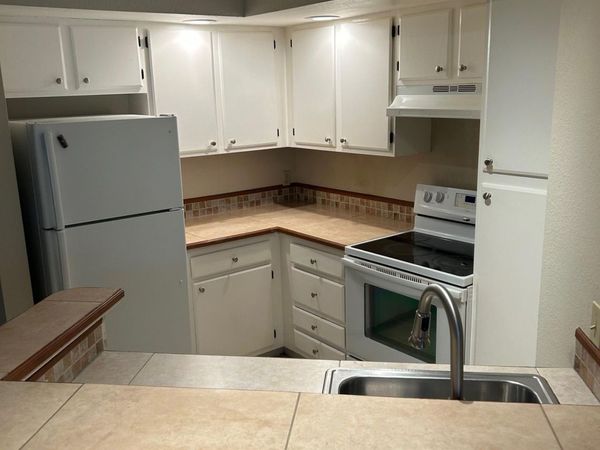 1401 Village Boulevard, Unit 613, West Palm Beach, FL 33409