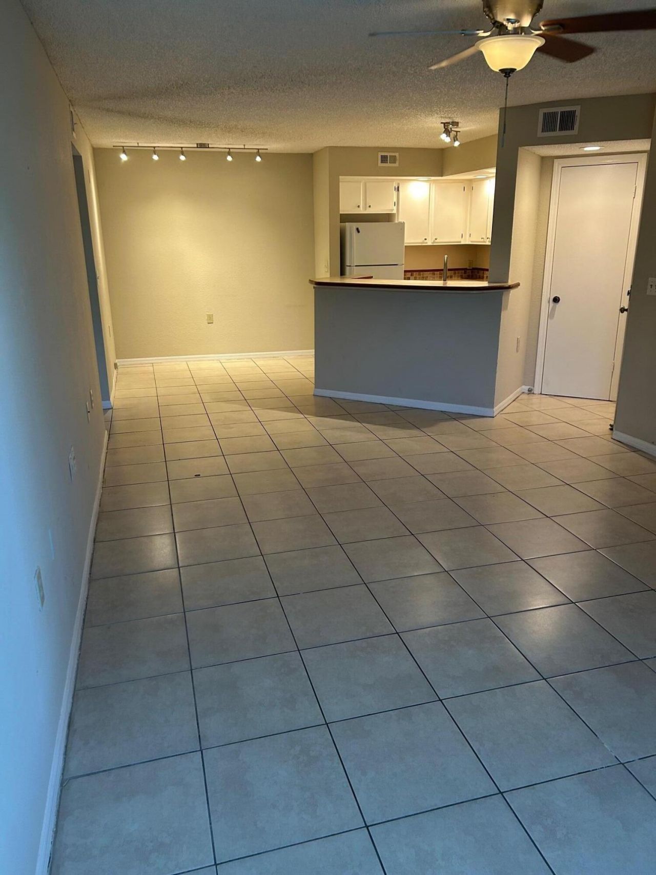 1401 Village Boulevard, Unit 613, West Palm Beach, FL 33409 Photo