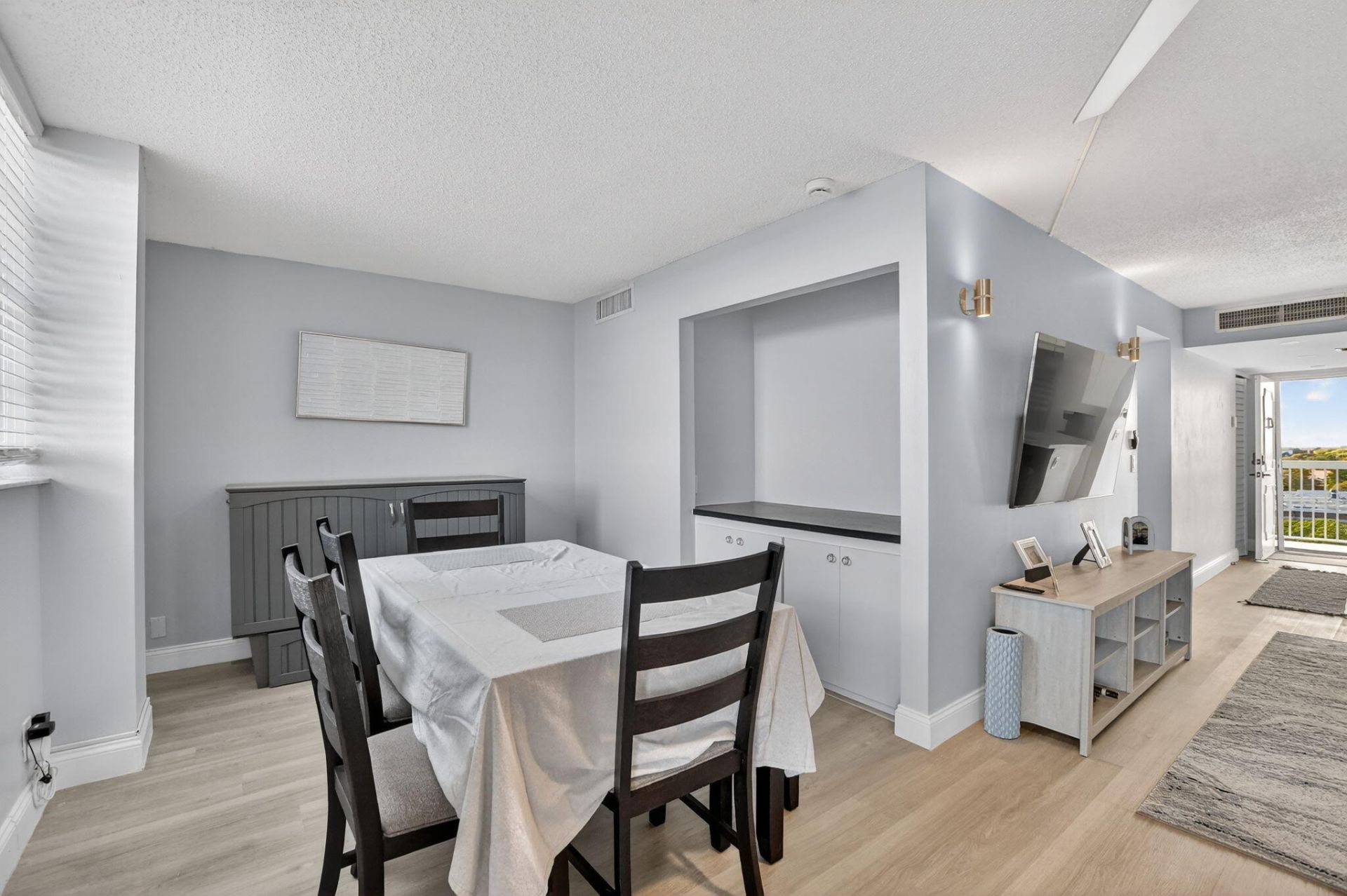 5700 NW 2nd Avenue, Unit Apt 711, Boca Raton, FL 33487 Photo