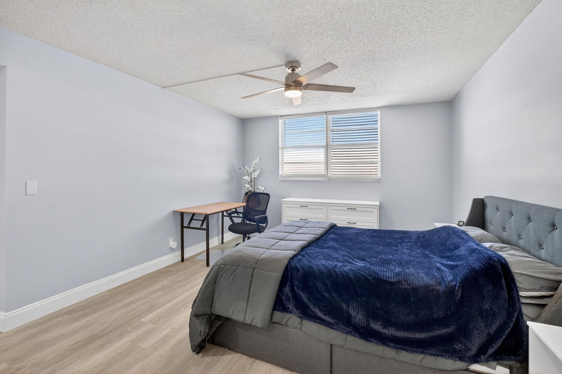 5700 NW 2nd Avenue, Unit Apt 711, Boca Raton, FL 33487 Photo