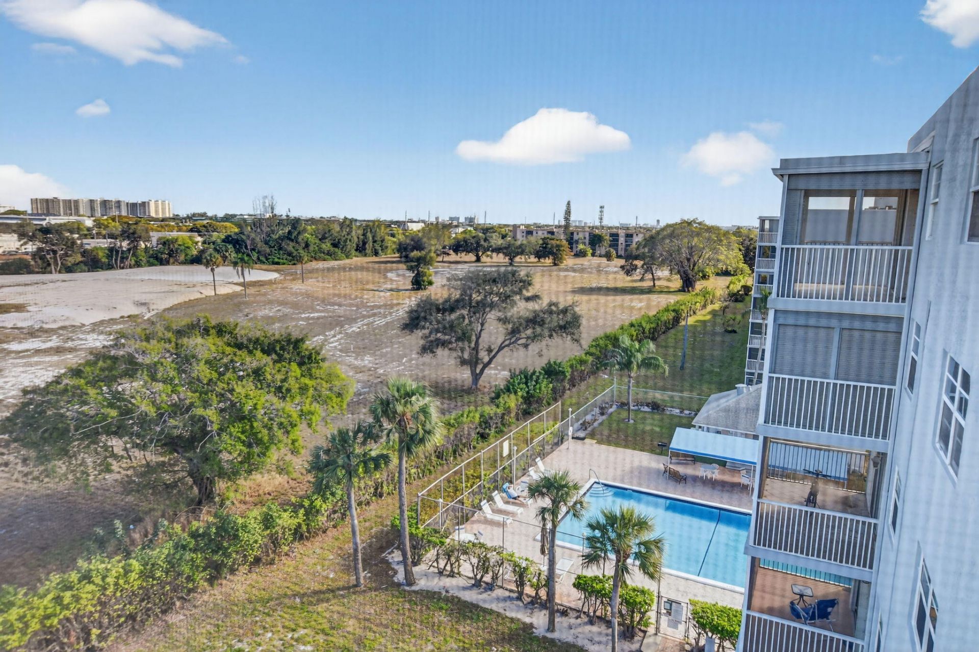 5700 NW 2nd Avenue, Unit Apt 711, Boca Raton, FL 33487 Photo