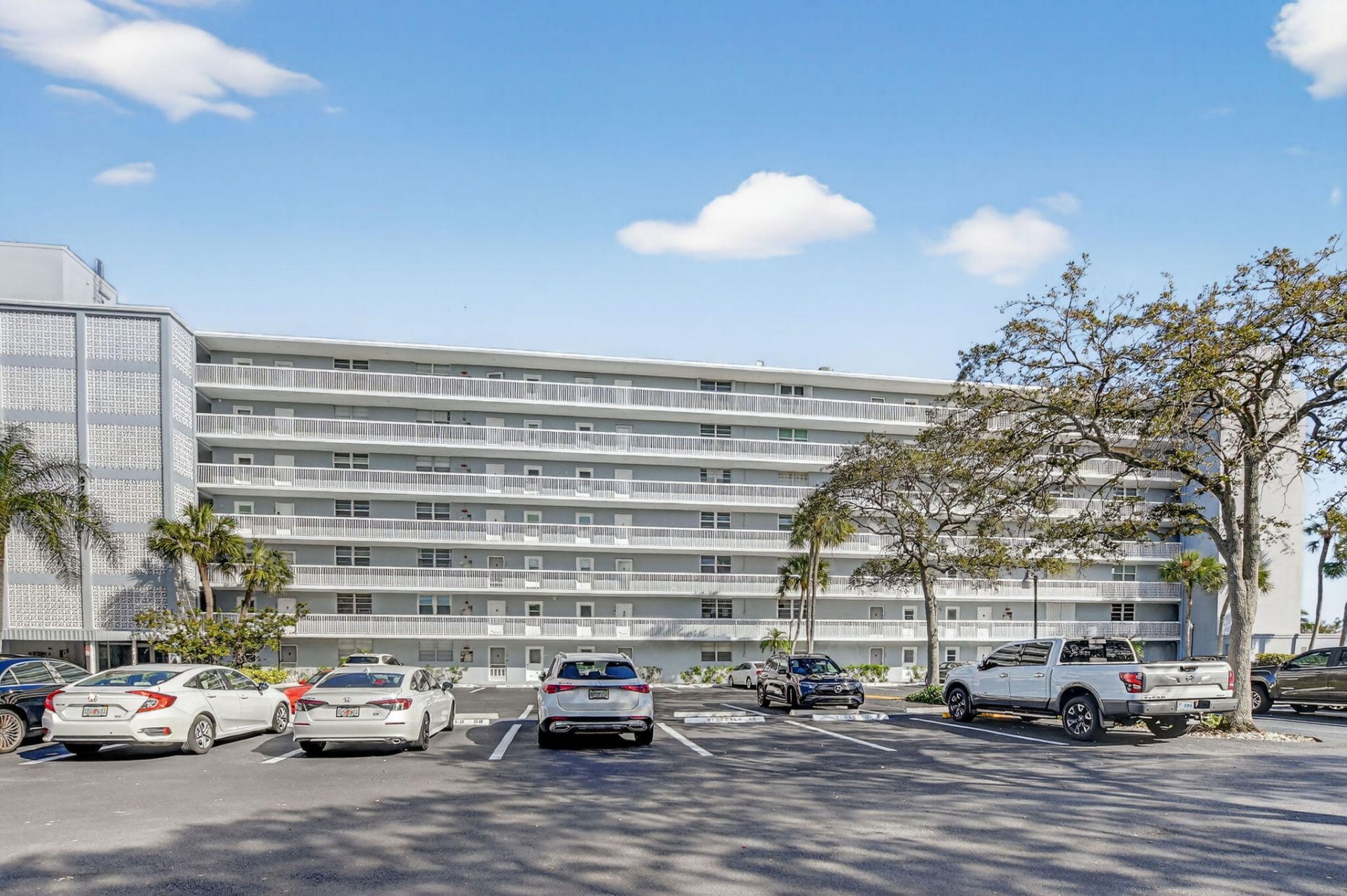 5700 NW 2nd Avenue, Unit Apt 711, Boca Raton, FL 33487 Photo