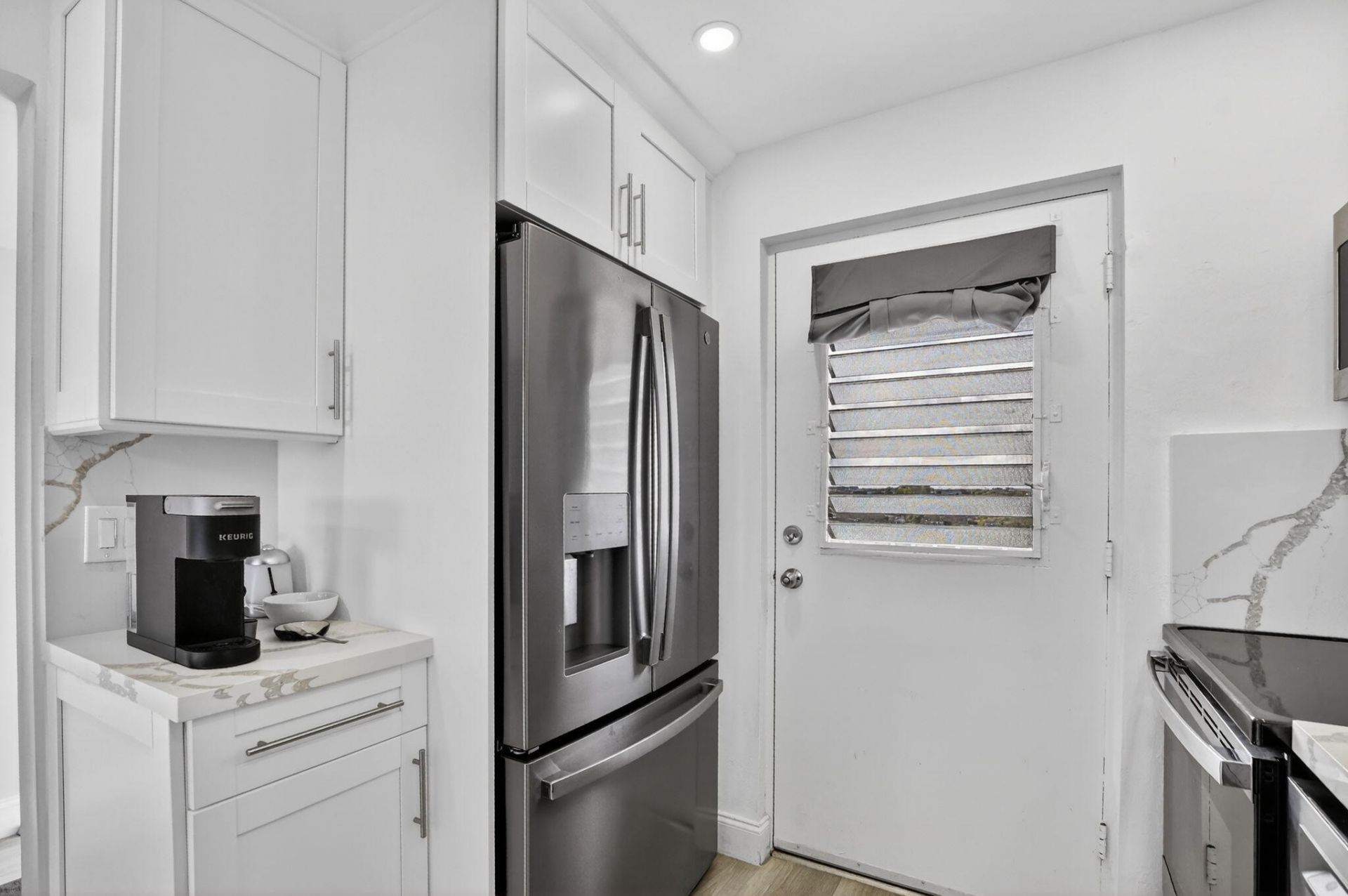5700 NW 2nd Avenue, Unit Apt 711, Boca Raton, FL 33487 Photo