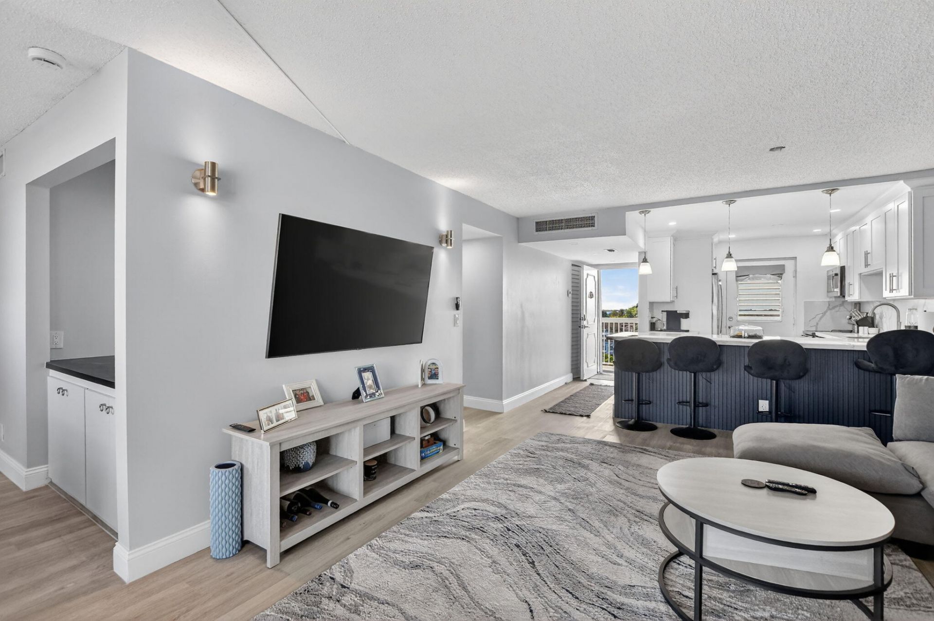 5700 NW 2nd Avenue, Unit Apt 711, Boca Raton, FL 33487 Photo