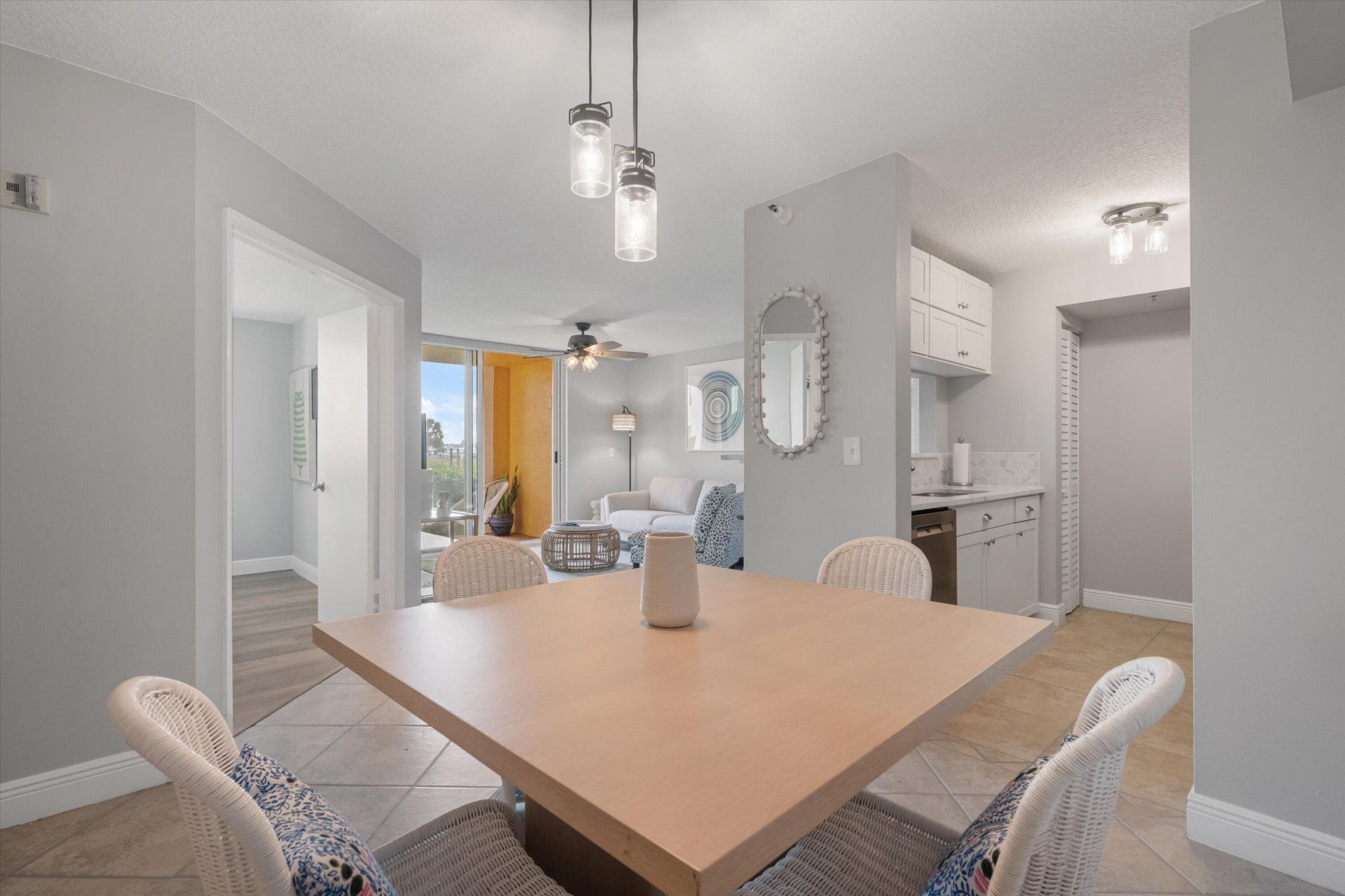 135 Yacht Club Way, Unit 104, Hypoluxo, FL 33462 Photo