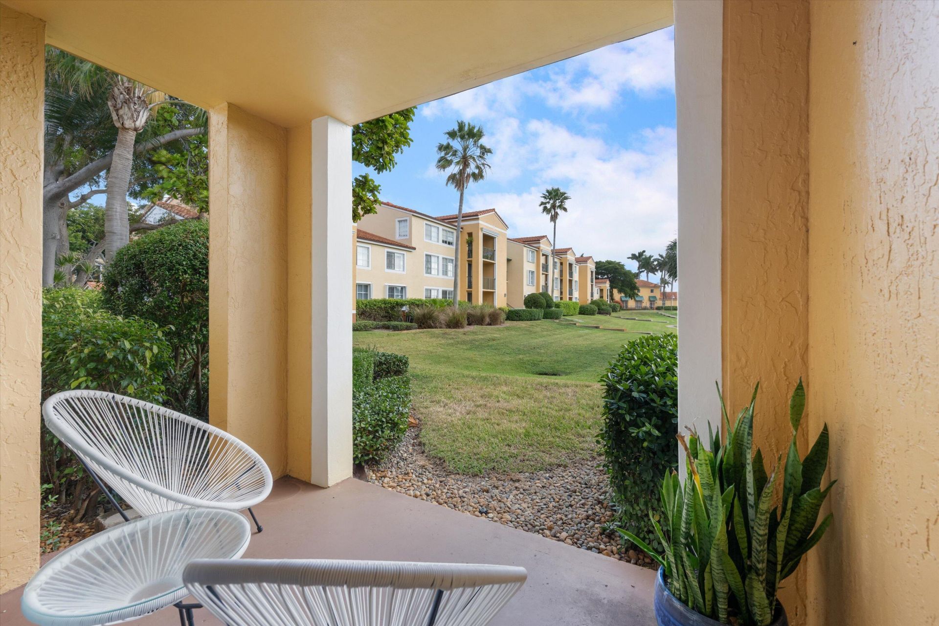 135 Yacht Club Way, Unit 104, Hypoluxo, FL 33462 Photo