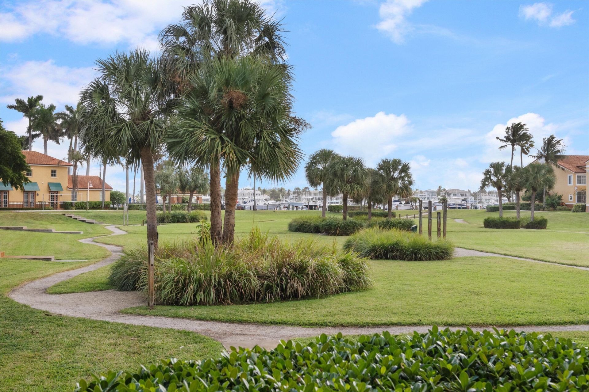 135 Yacht Club Way, Unit 104, Hypoluxo, FL 33462 Photo