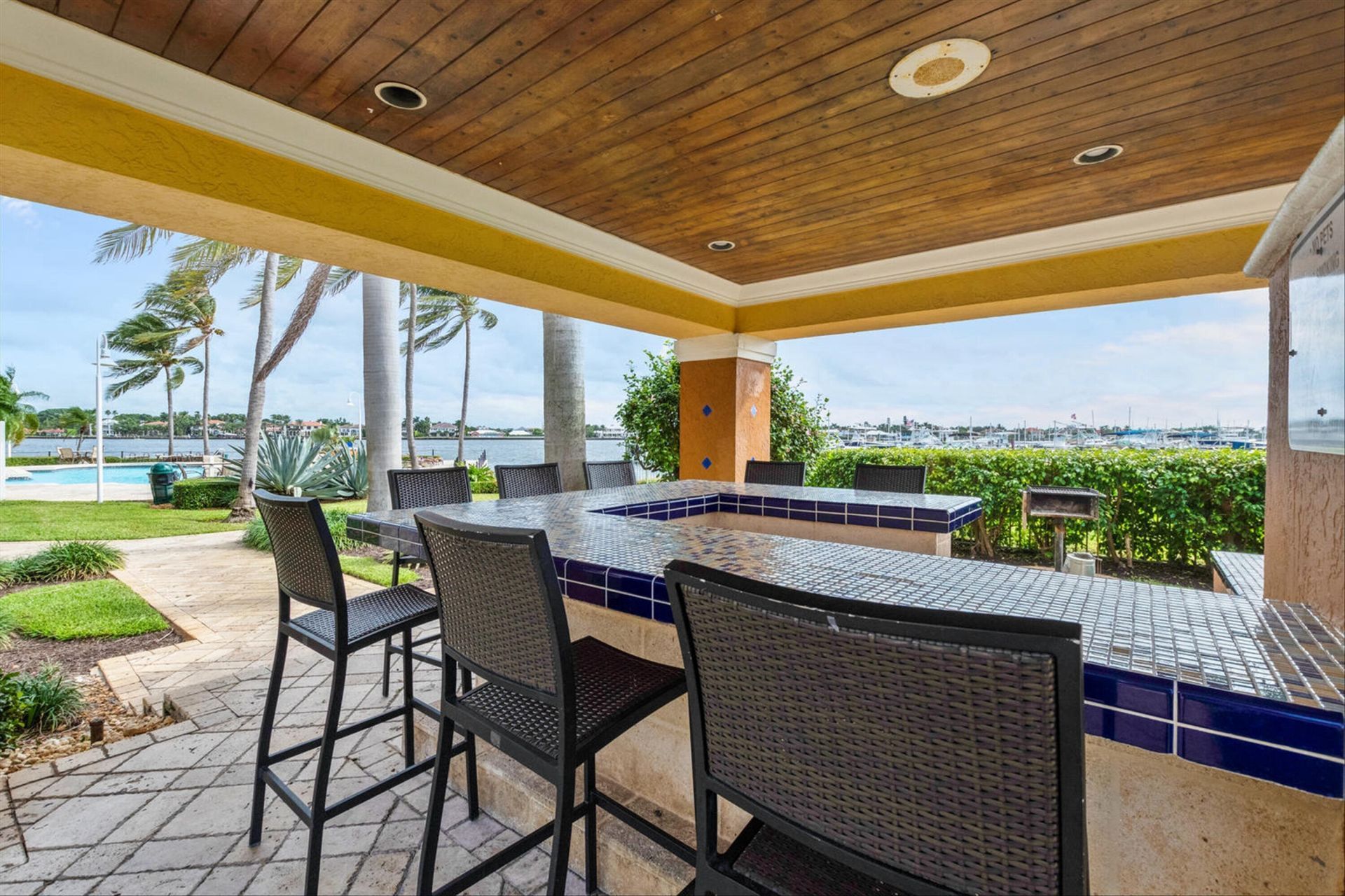 135 Yacht Club Way, Unit 104, Hypoluxo, FL 33462 Photo