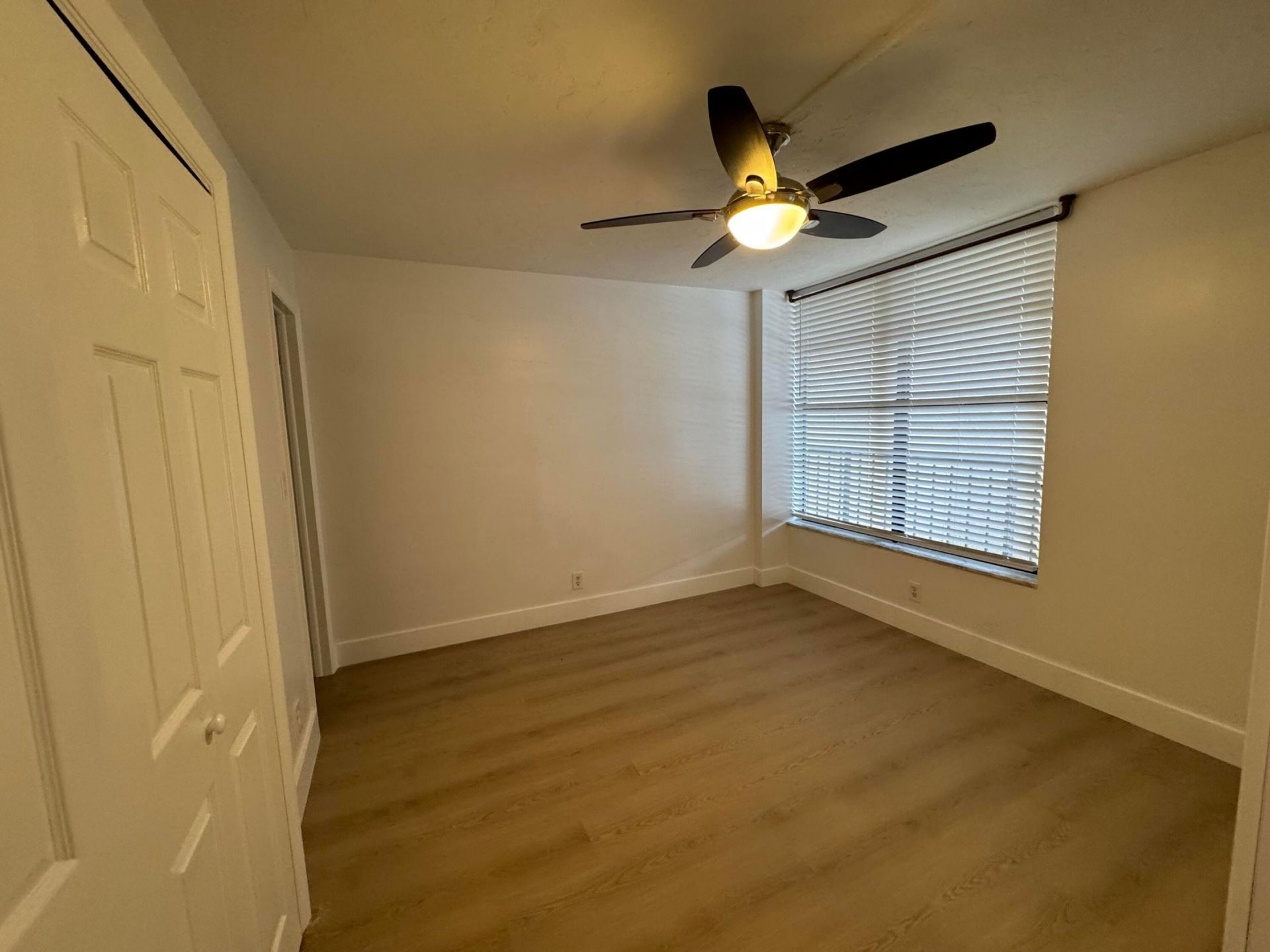 12 Royal Palm Way, Unit 2050, Boca Raton, FL 33432 Photo