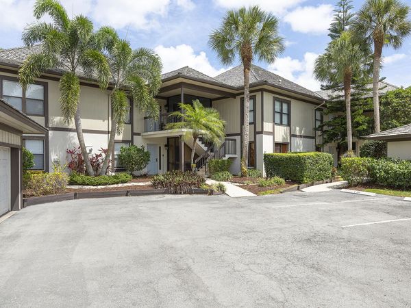 13254 Polo Club Road, Unit C104, Wellington, FL 33414