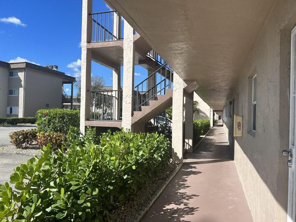 729 Lori Drive, Unit 101, Palm Springs, FL 33461