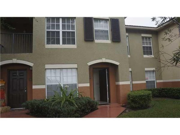 10312 Fox Trail Road, Unit 1012, Royal Palm Beach, FL 33411