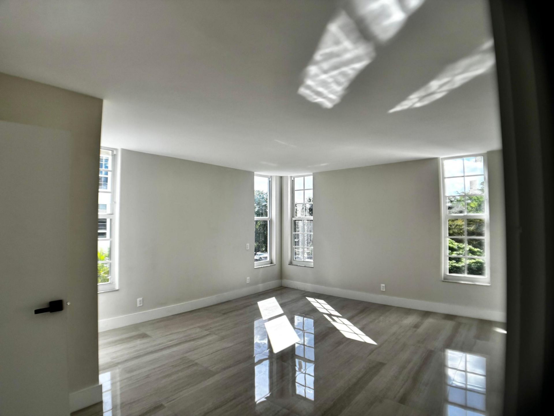 3960 Oaks Clubhouse Dr Drive, Unit 401, Pompano Beach, FL 33069 Photo