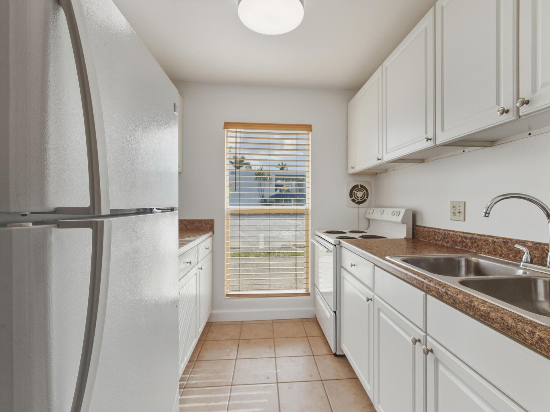 727 Hummingbird Way, Unit 2, North Palm Beach, FL 33408 Photo