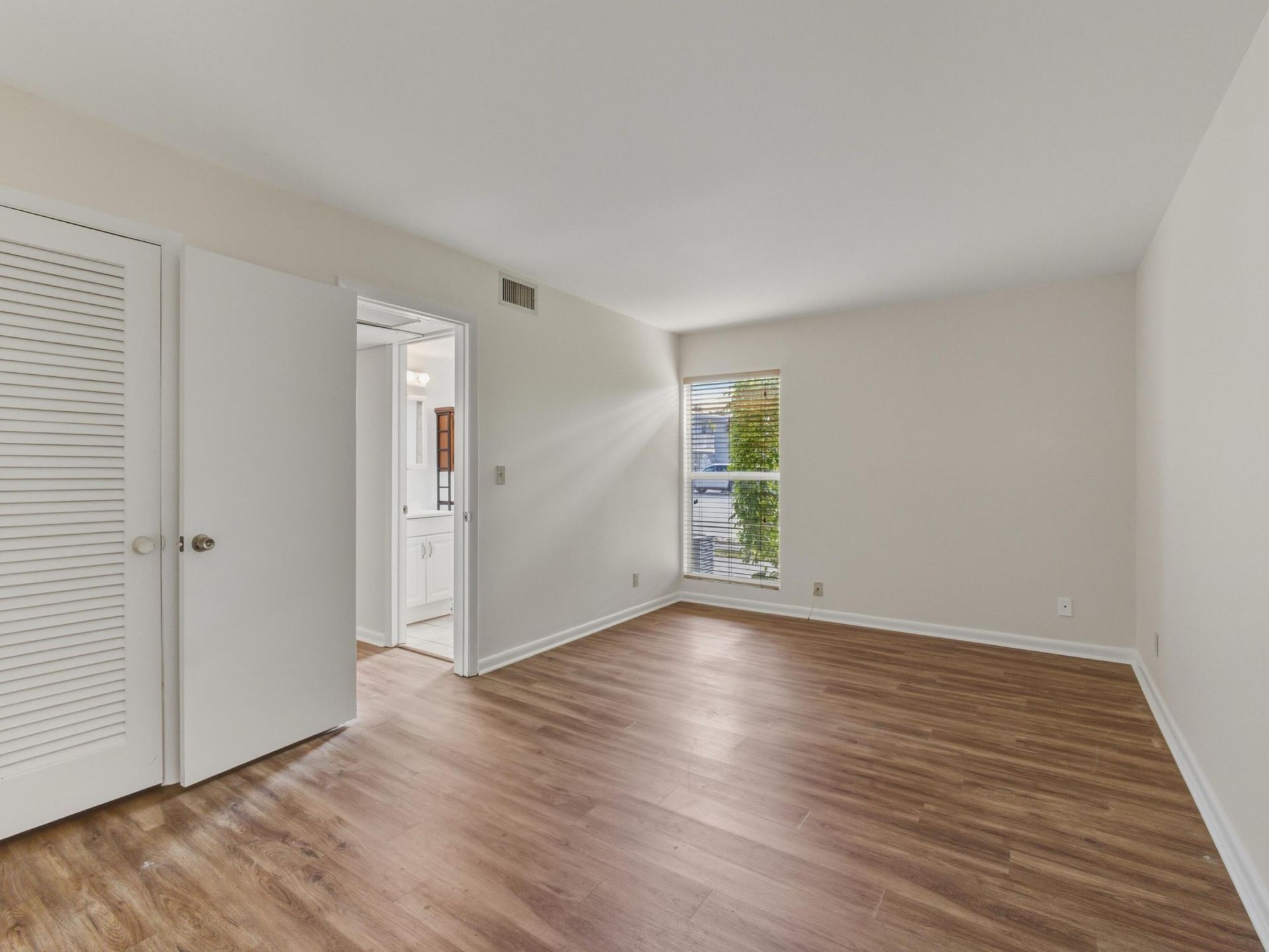 727 Hummingbird Way, Unit 2, North Palm Beach, FL 33408 Photo