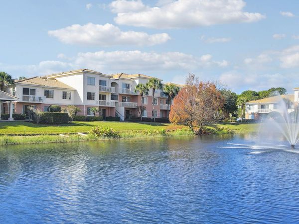 9212 W Myrtlewood Circle W, Palm Beach Gardens, FL 33418