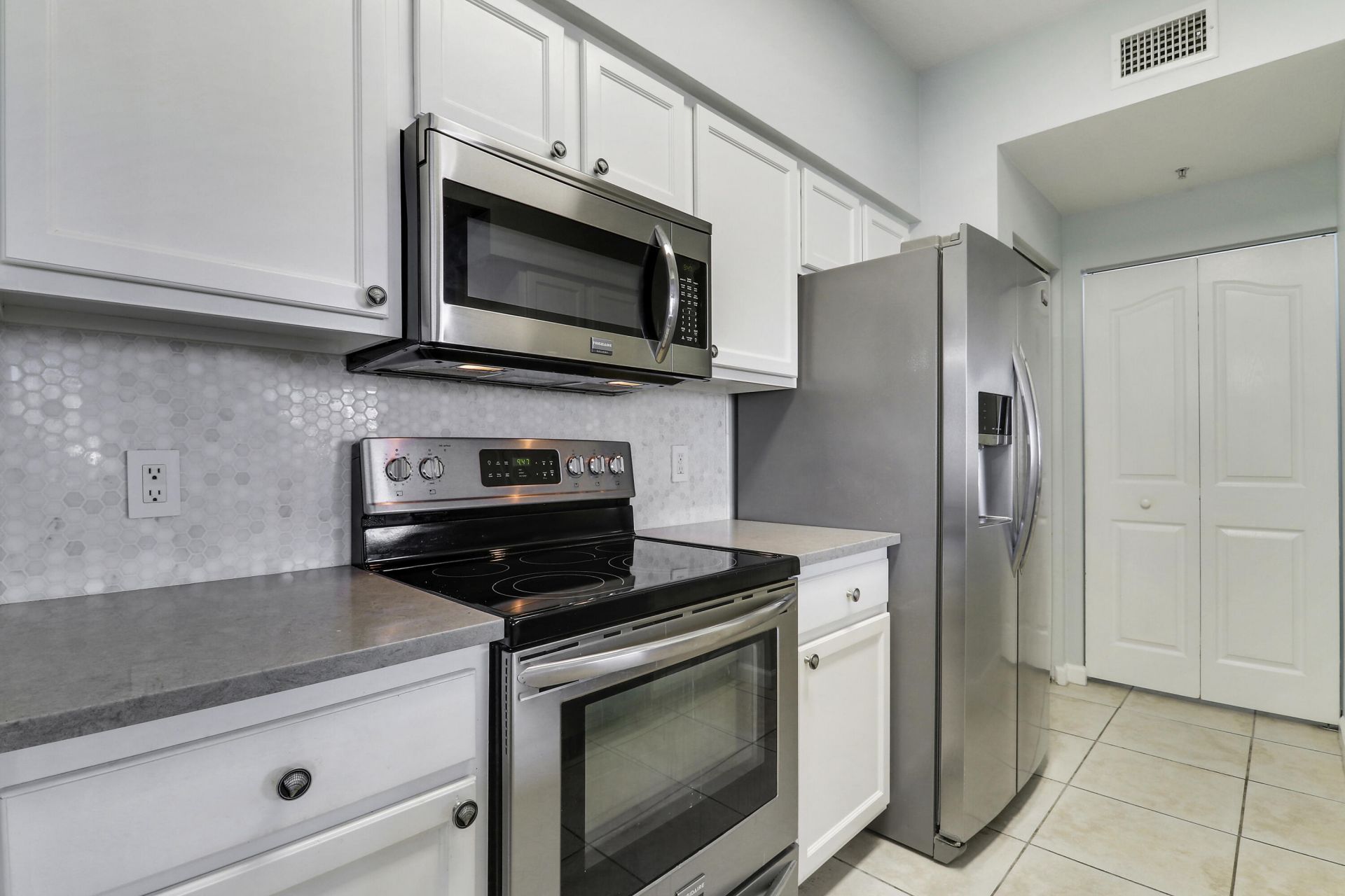 9212 W Myrtlewood Circle W, Palm Beach Gardens, FL 33418 Photo