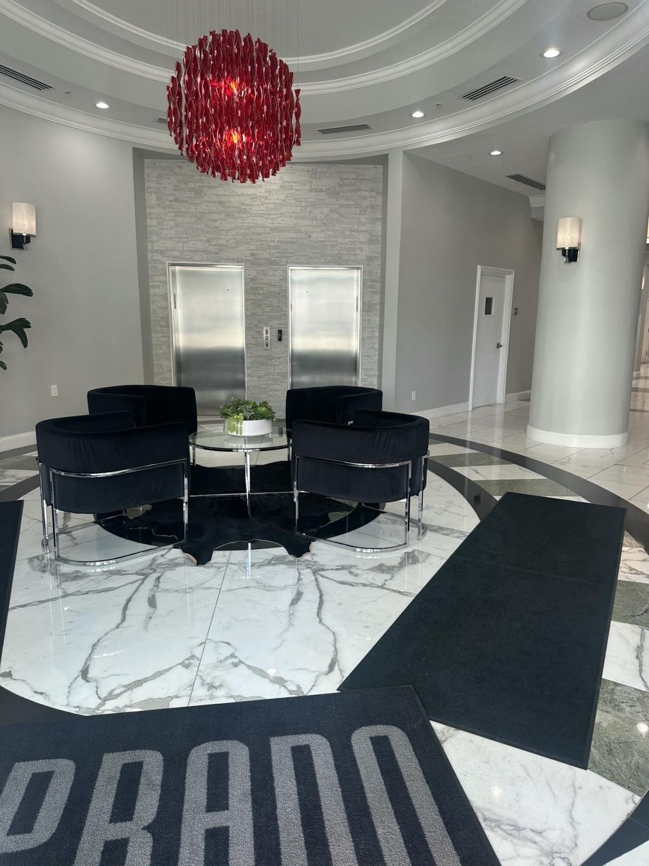 600 S Dixie Highway, Unit 407, West Palm Beach, FL 33401 Photo