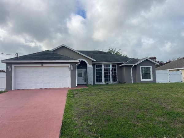 770 SW Jordin Avenue, Port St. Lucie, FL 34953