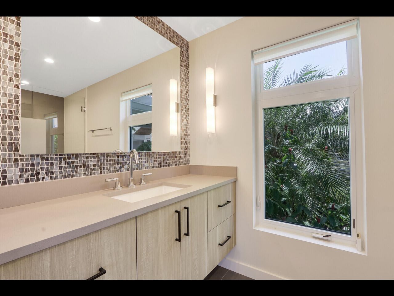 11 N River Road, Sewalls Point, FL 34996 Photo