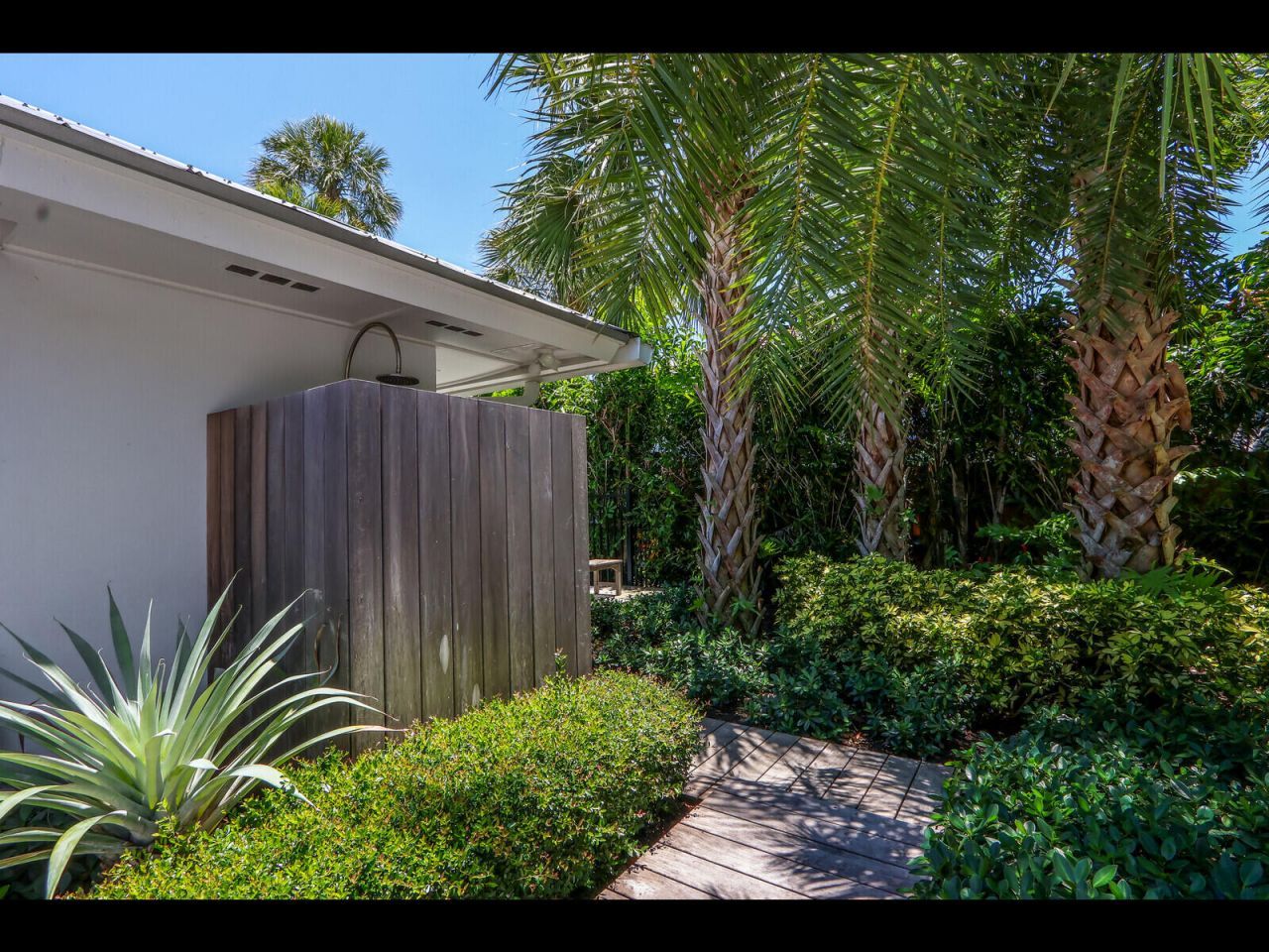 11 N River Road, Sewalls Point, FL 34996 Photo