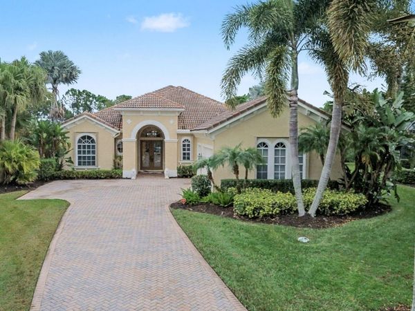 9624 Crooked Stick Lane, Port St. Lucie, FL 34986