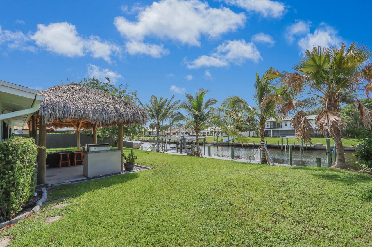 8336 SE Palm Street, Hobe Sound, FL 33455 Photo