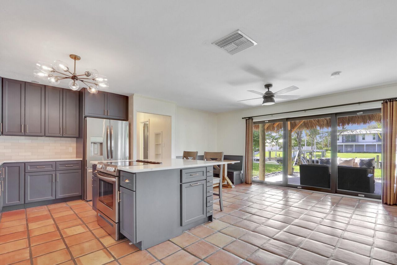 8336 SE Palm Street, Hobe Sound, FL 33455 Photo