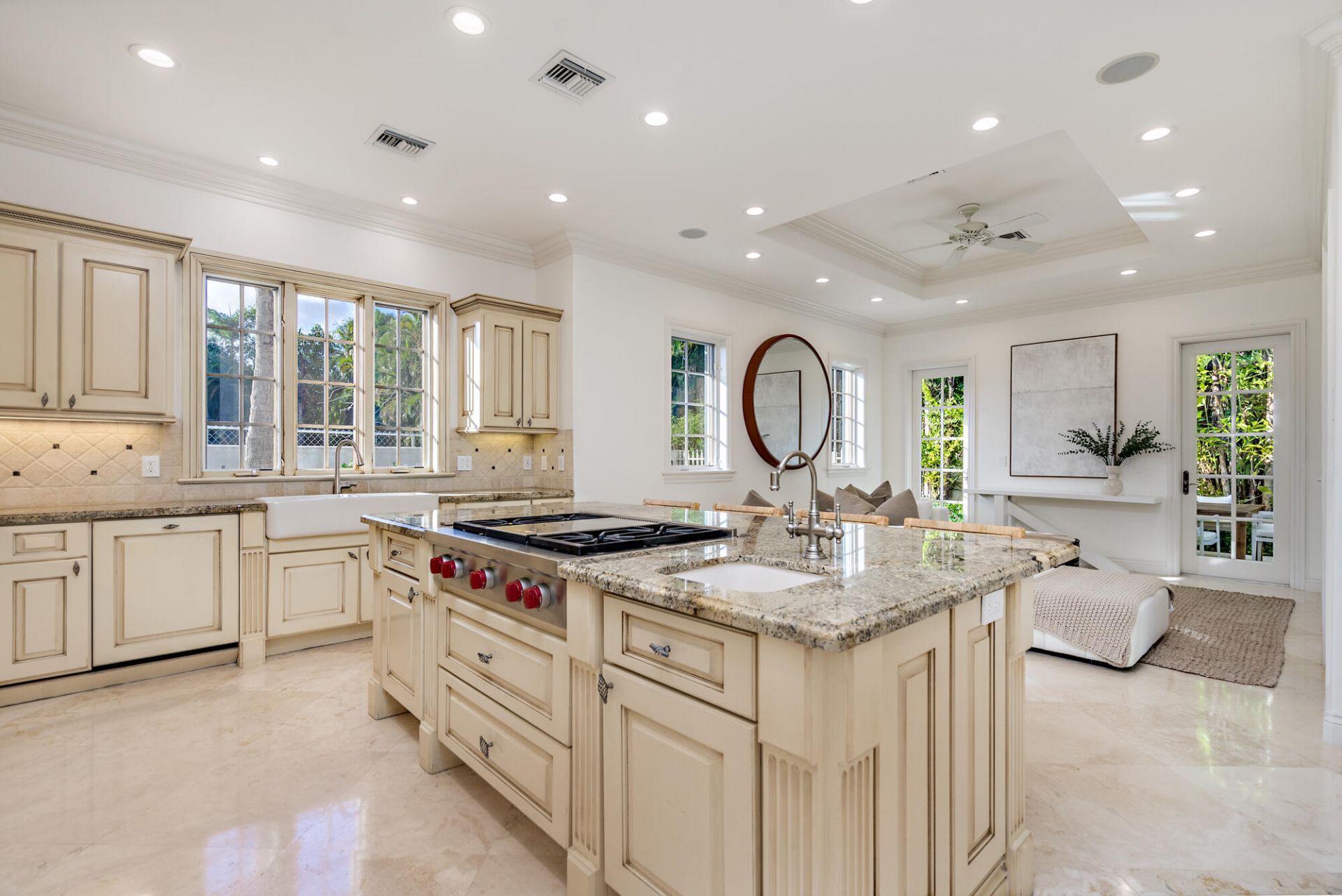 233 El Pueblo Way, Palm Beach, FL 33480 Photo