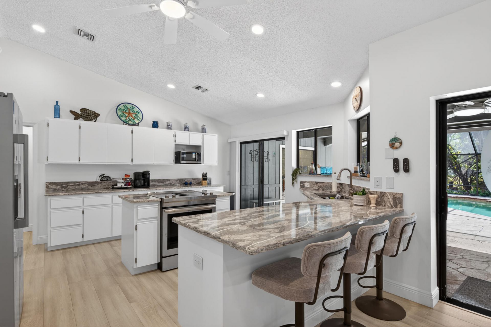 8166 N 155th Place, Palm Beach Gardens, FL 33418 Photo