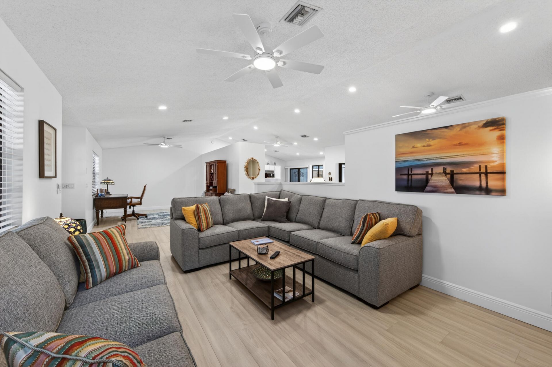 8166 N 155th Place, Palm Beach Gardens, FL 33418 Photo