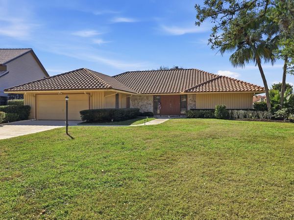 3 Old Fence Road, Palm Beach Gardens, FL 33418