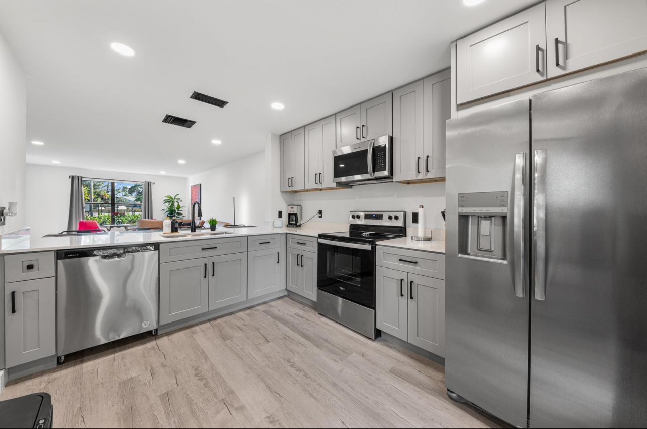 12950 Dartford Trail, Unit 14, Wellington, FL 33414 Photo