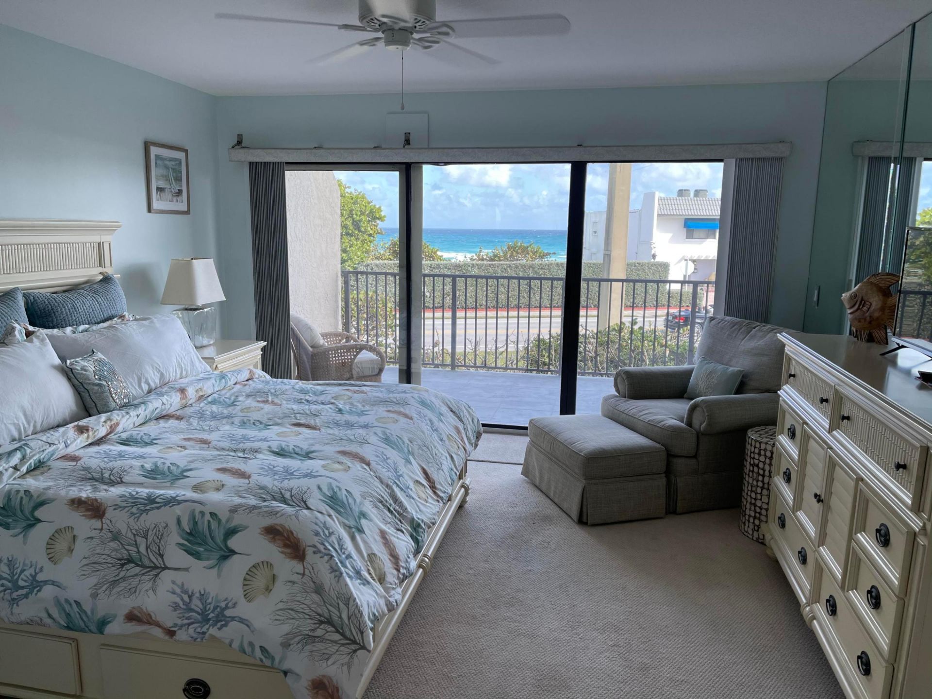 1055 Ocean Drive, Unit 202, Juno Beach, FL 33408 Photo