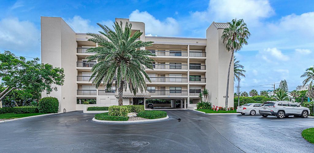 1055 Ocean Drive, Unit 202, Juno Beach, FL 33408 Photo