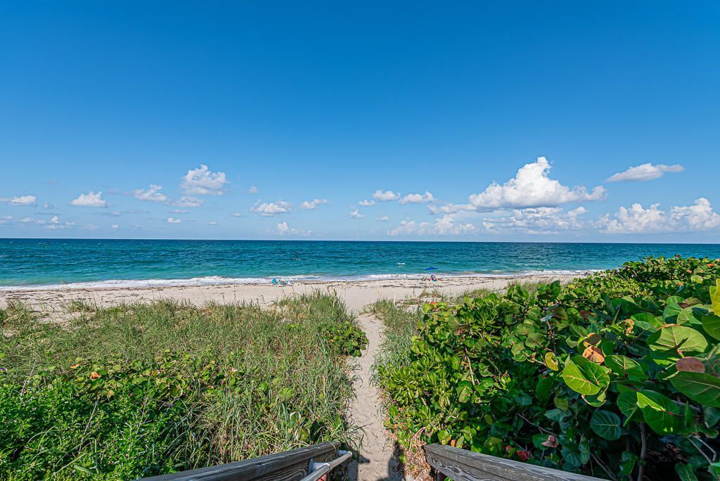 1055 Ocean Drive, Unit 202, Juno Beach, FL 33408 Photo