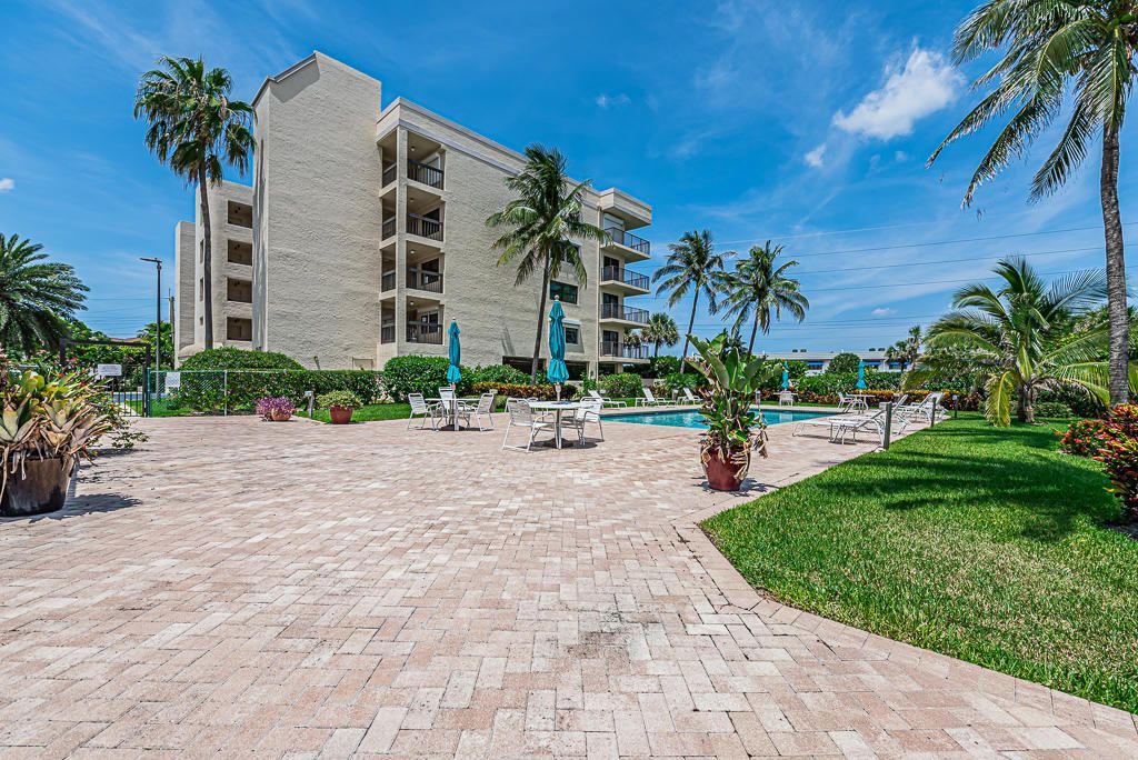1055 Ocean Drive, Unit 202, Juno Beach, FL 33408 Photo