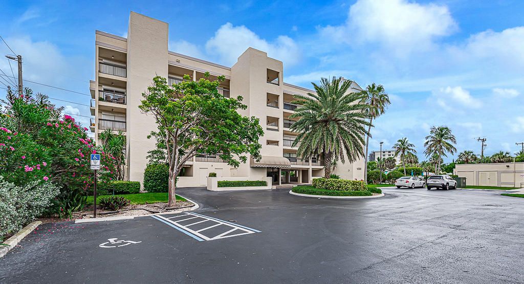 1055 Ocean Drive, Unit 202, Juno Beach, FL 33408 Photo