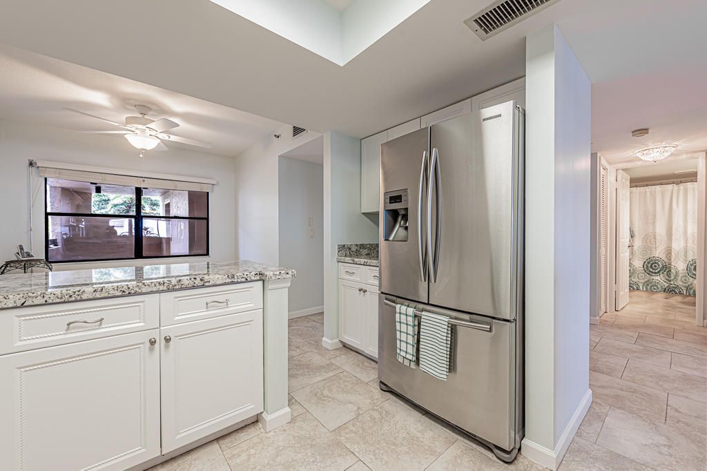 1055 Ocean Drive, Unit 202, Juno Beach, FL 33408 Photo