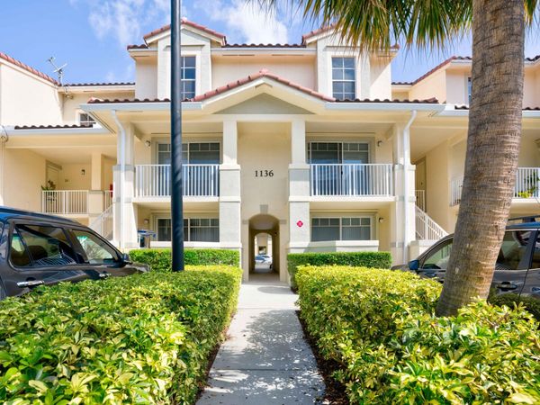 1136 Town Center Drive, Unit 11, Jupiter, FL 33458