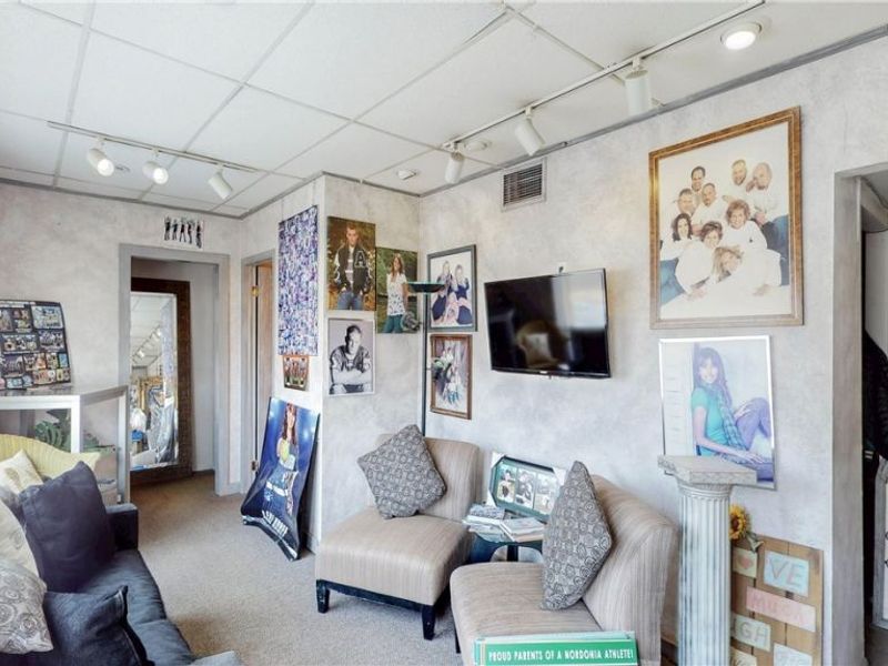 954 Broadway Avenue, Bedford, OH 44146 Photo 25