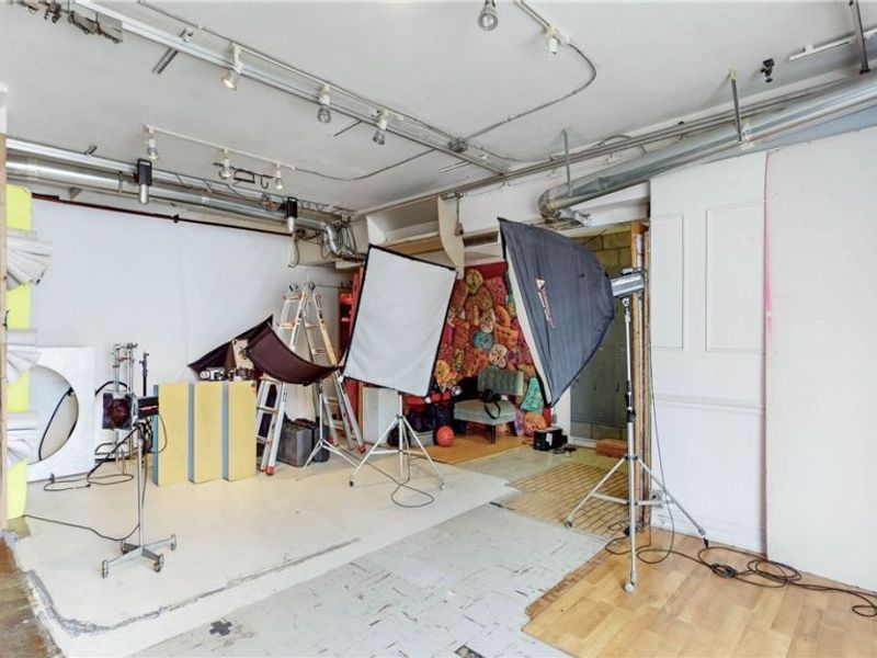 954 Broadway Avenue, Bedford, OH 44146 Photo 27