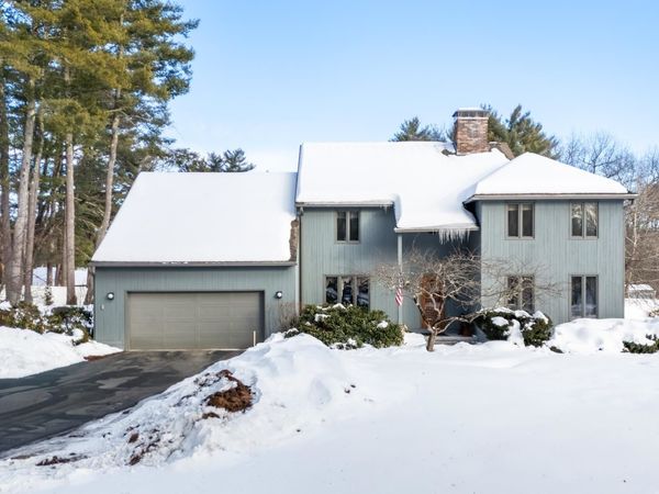 15 Martingale Road, Amherst, NH 03031